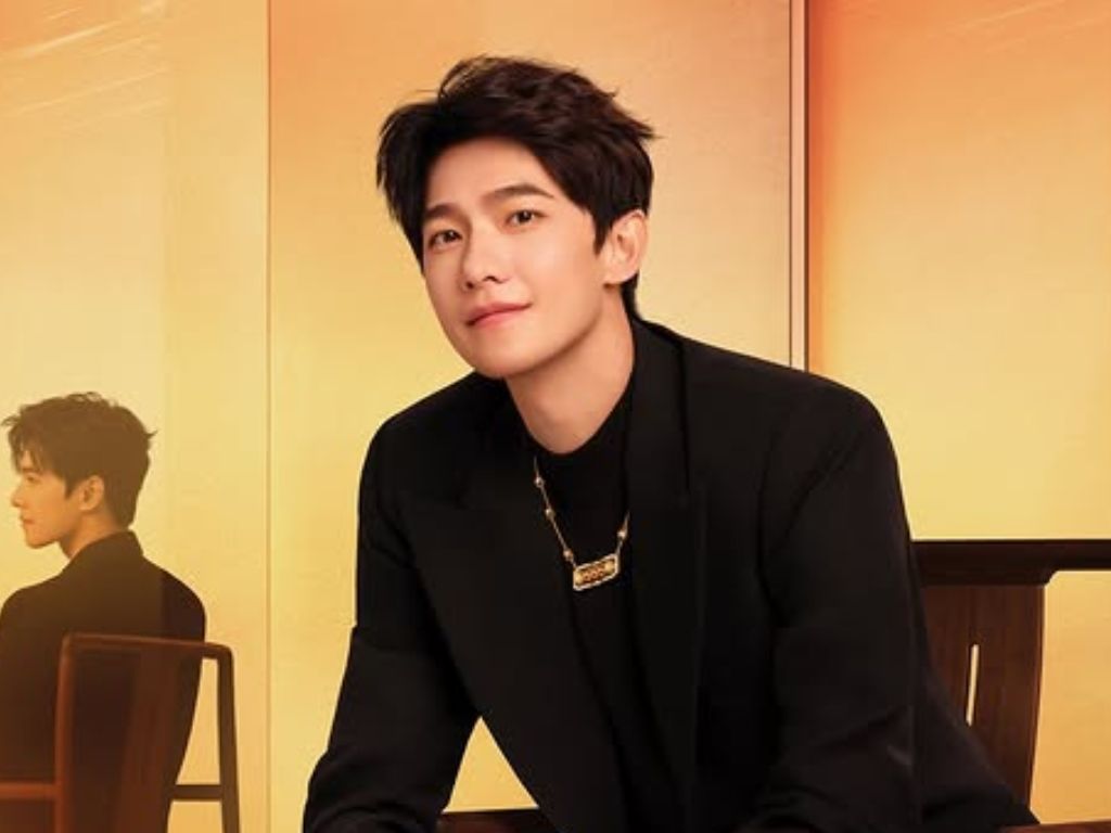 Yang Yang injures hand during martial arts training