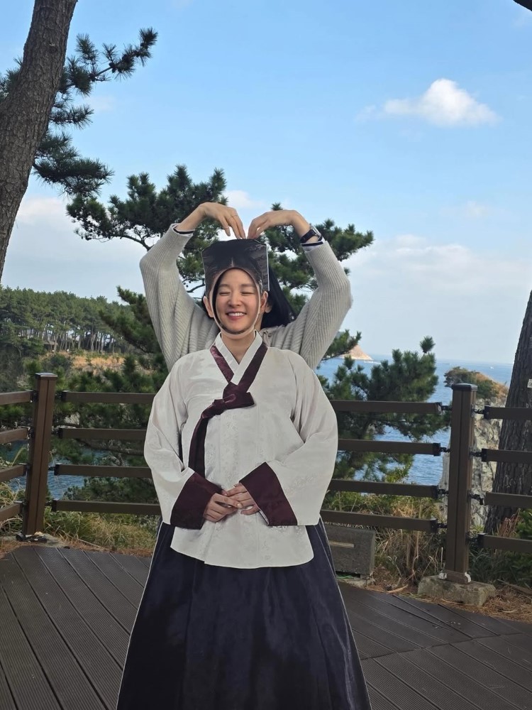 Lee Young-ae visits “Dae Jang Geum” filming location after more than 20 years, celeb asia, lee young-ae, theHive.Asia, SnapInsta.to 652199002 18161391448426339 3106241986107871506 n