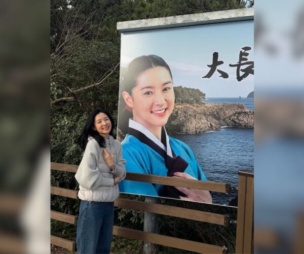 Lee Young-ae visits “Dae Jang Geum” filming location after more than 20 years