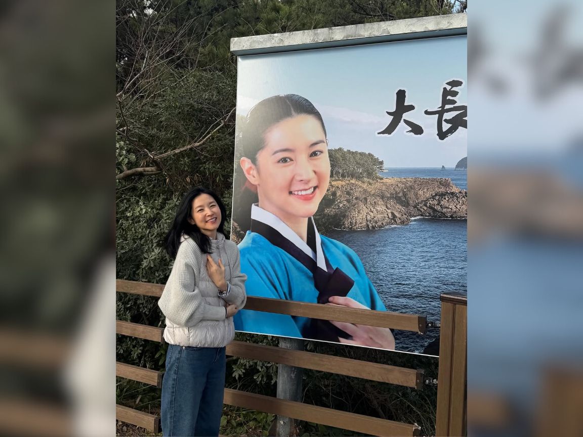 Lee Young-ae visits “Dae Jang Geum” filming location after more than 20 years