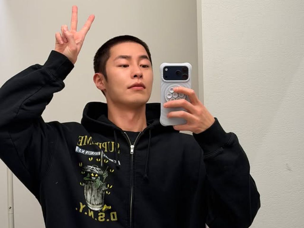 Lee Jae-wook enlists in the military and promises to “return in good health”