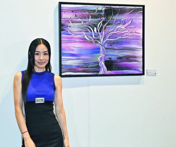 Stephy Tang accused of creating unoriginal paintings