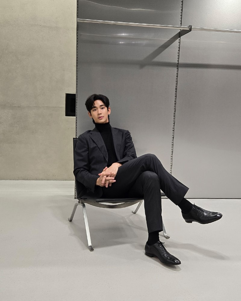 Kim Soo-hyun to shoot with Philippine’s brand, Bench | theHive.Asia Kim Soo-hyun to shoot with Philippine’s brand, Bench, kim soo-hyun, theHive.Asia, SnapInsta.to 479165871 18481385983030603 8472613525185106858 n
