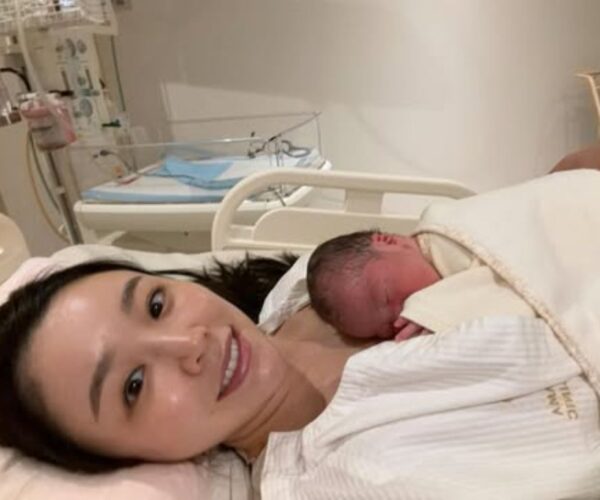 Former SKE48 member Anna Ishida welcomes third child