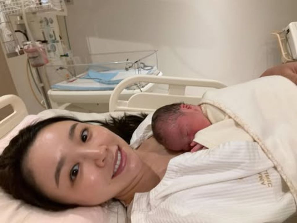 Former SKE48 member Anna Ishida welcomes third child