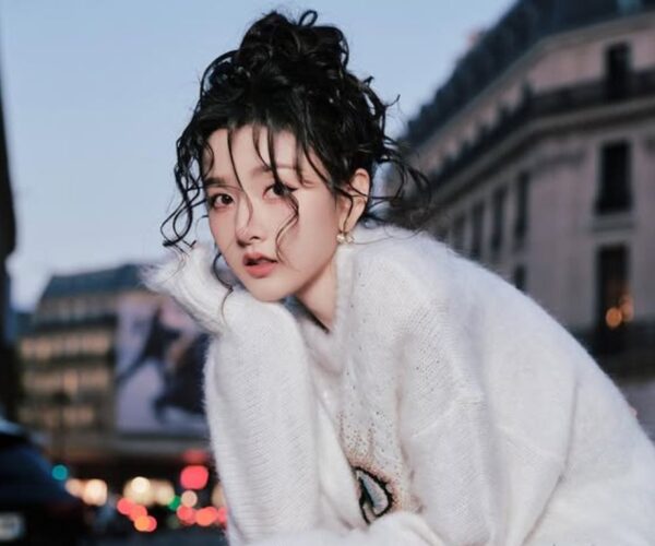 Song Zuer wants “simple and beautiful” romance, just like everyone else