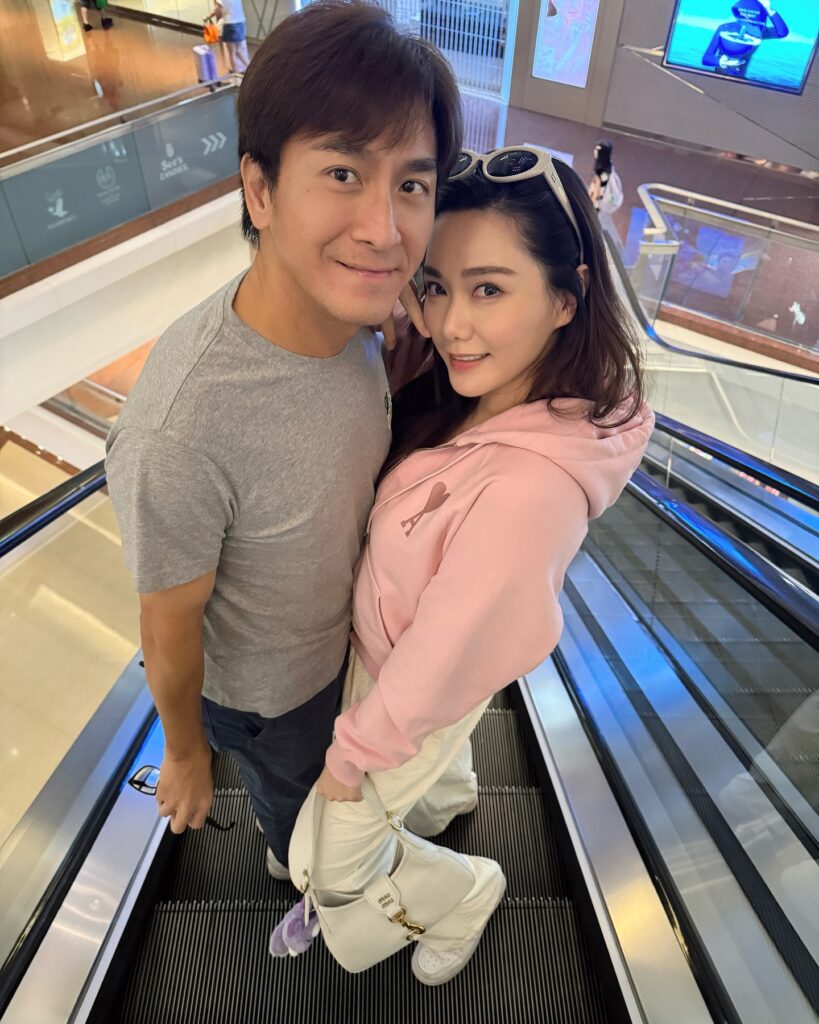 Kenneth Ma laughs off pregnancy speculation over wife Roxanne Tong | theHive.Asia Kenneth Ma laughs off pregnancy speculation over wife Roxanne Tong, celeb asia, kenneth ma, Roxanne Tong, theHive.Asia