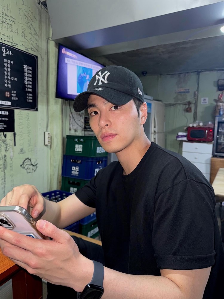 iKON's Junhoe to begin mandatory military service in August, celeb asia, ikon, junhoe, k-pop, theHive.Asia, SnapInsta.to 508122900 18312320932233876 7379534371015769231 n