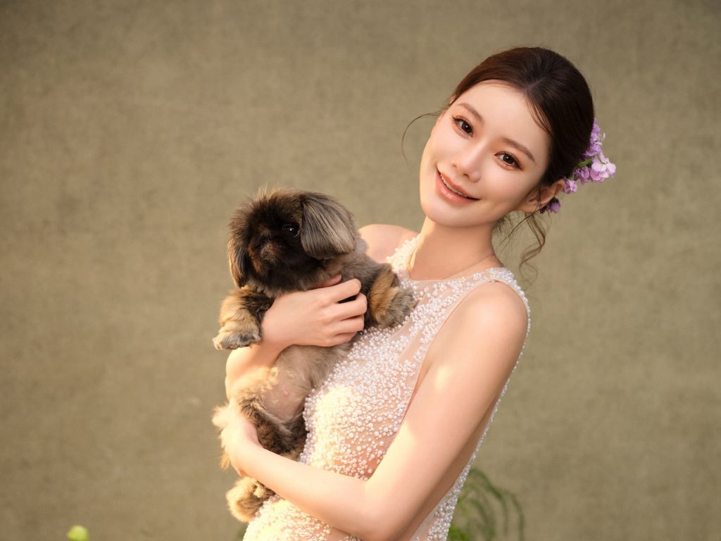 Mandy Ma refrains from appearing online with stepchildren