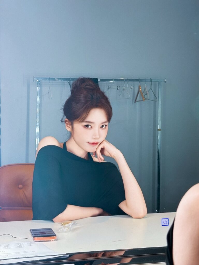 Zhang Yue's team slams misuse of AI against her | theHive.Asia Zhang Yue's team slams misuse of AI against her, CelebAsia, ZhangYue, theHive.Asia, SnapInsta.to 753741889 18136440709553330 4128171182884917833 n