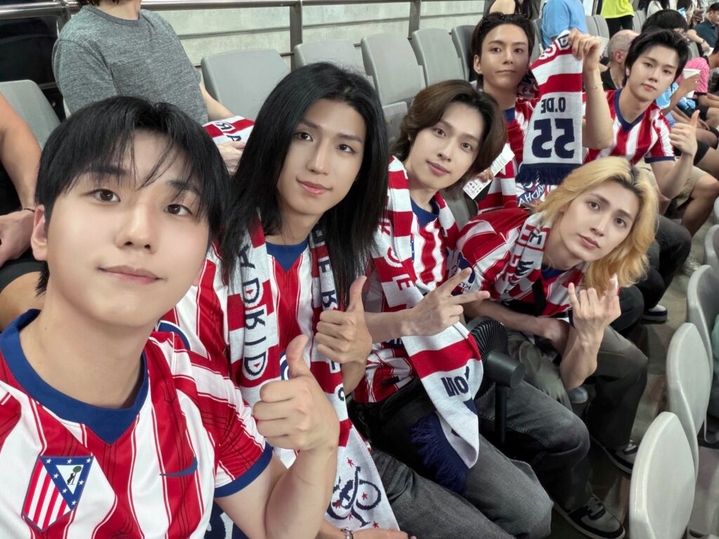 Gun-il apologises after exiting Xdinary Heroes amid fan-insult controversy | theHive.Asia Gun-il apologises after exiting Xdinary Heroes amid fan-insult controversy, Gunil, Jungsu, O.de, XdinaryHeroes, theHive.Asia, SnapInsta.to 770688475 18085296308660790 8783703473783262542 n