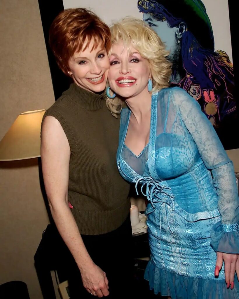 There will never be another you as Hollywood remembers Dolly Parton | theHive.Asia There will never be another you as Hollywood remembers Dolly Parton, DollyParton, JaneFonda, MileyCyrus, SabrinaCarpenter, theHive.Asia, SnapInsta.to 786166777 18620329243060117 3866980971643176509 n