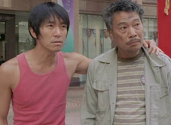 Stephen Chow pays tribute to Ng Man Tat in “Kung Fu Soccer”