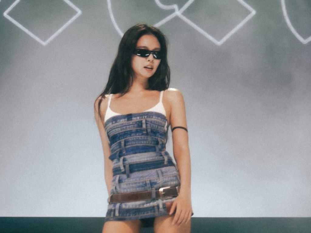Jennie’s agency threatens legal action over wardrobe malfunction video