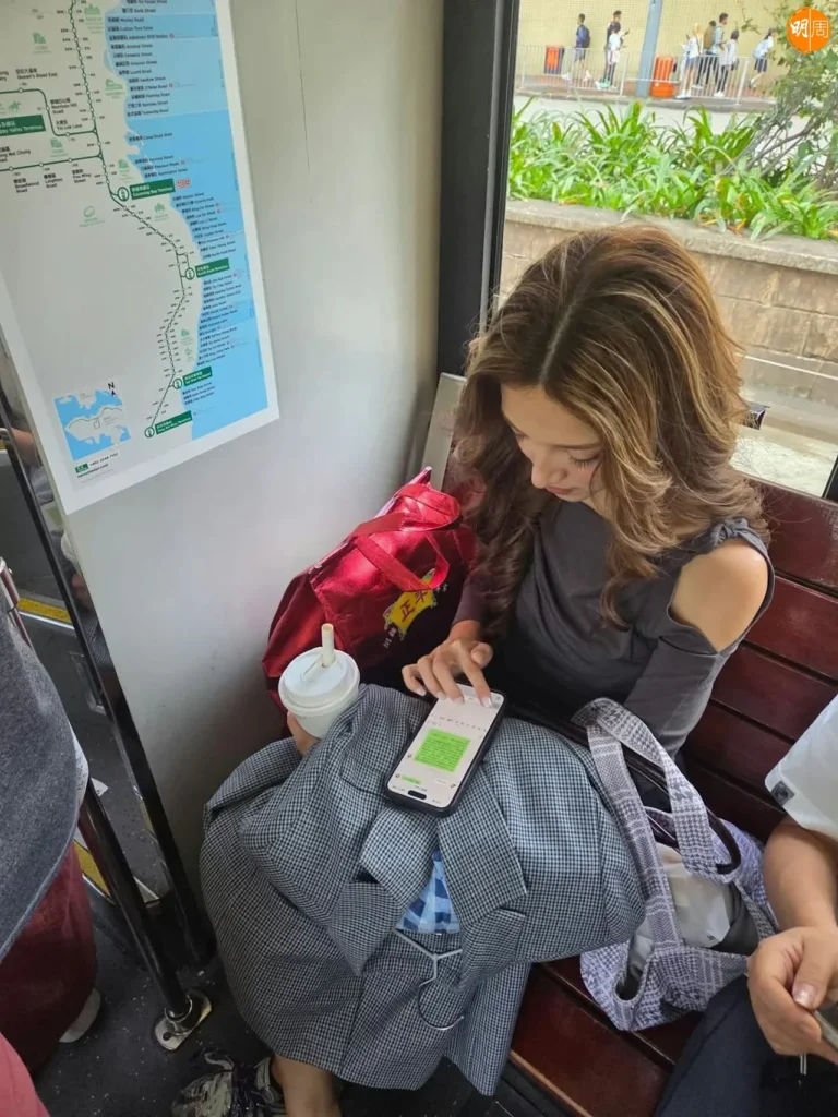 Grace Chan criticised again for “occupying space”, CelebAsia, GraceChan, hongkongtram, theHive.Asia, grace tram