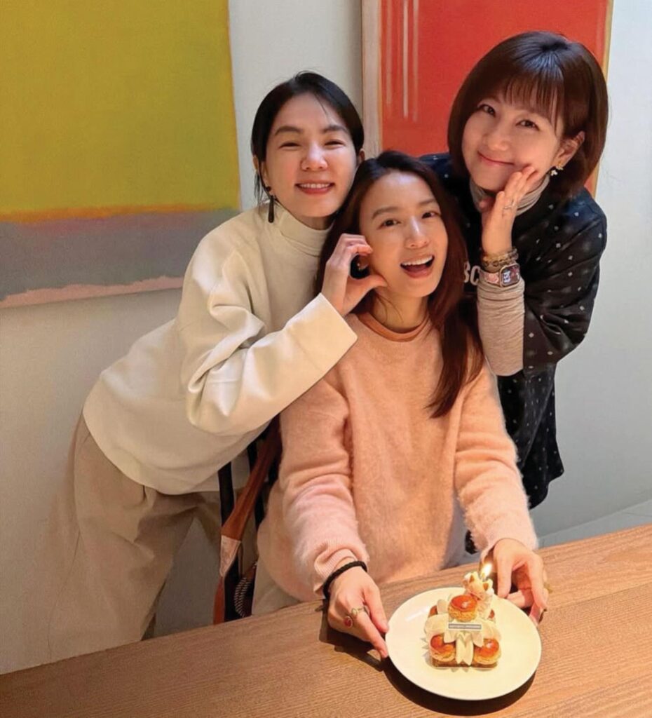 Hebe Tien denies a S.H.E. reunion concert next year | theHive.Asia Hebe Tien denies a S.H.E. reunion concert next year, ella, HebeTien, theHive.Asia, hebe 3 girls2