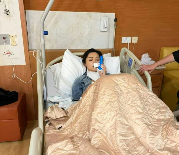 Eric Tsang breaks silence on Michelle Wai's lip injury on "Lies Hunter" set | theHive.Asia Eric Tsang breaks silence on Michelle Wai's lip injury on "Lies Hunter" set, EricTsang, MichelleWai, theHive.Asia, michelle hospital