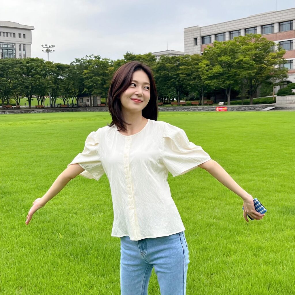 Baek Jin-hee to marry Canada-based boyfriend next January | theHive.Asia Baek Jin-hee to marry Canada-based boyfriend next January, BaekJinhee, theHive.Asia, SnapInsta.to 542036153 18520766404018128 2767612336965058804 n