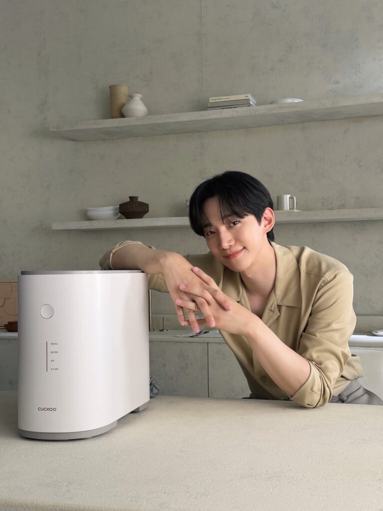 CUCKOO Malaysia celebrates 12th anniversary with Lee Junho appearance | theHive.Asia CUCKOO Malaysia celebrates 12th anniversary with Lee Junho appearance, CUCKOOMalaysia, theHive.Asia, SnapInsta.to 683750902 17898795912432227 485260652103835996 n