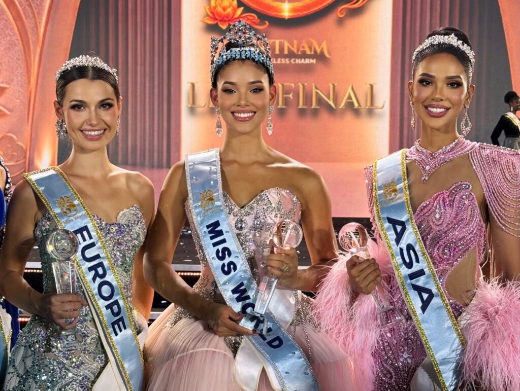 Taanusiya Chetty: A teacher can also dream big! | theHive.Asia Taanusiya Chetty: A teacher can also dream big!, MissWorld2026, TaanusiyaChetty, theHive.Asia, SnapInsta.to 797840327 18461035459140944 5271627824905048687 n
