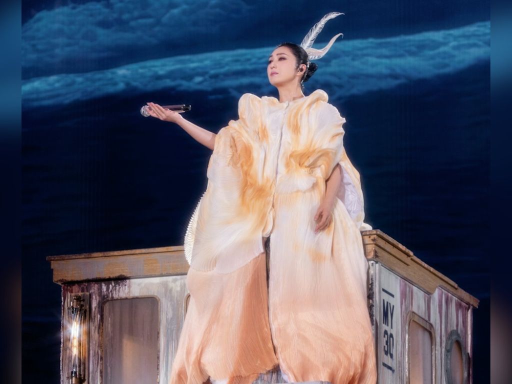 Miriam Yeung denies heavy stage costume caused dizziness