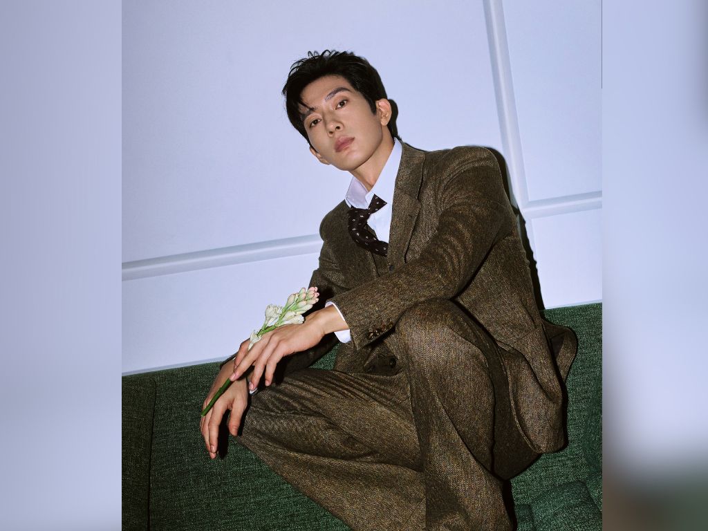 Jing Boran denies being abandoned by his mother as a baby