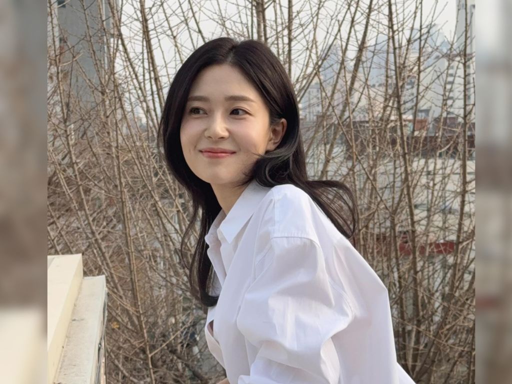 Baek Jin-hee to marry Canada-based boyfriend next January