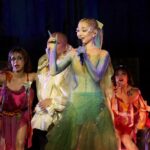 Ariana Grande to opt for cozy footwear after injuring her foot at concert