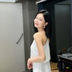 Baek Jin-hee opens up about her Canada-based non-celebrity fiancé Henry