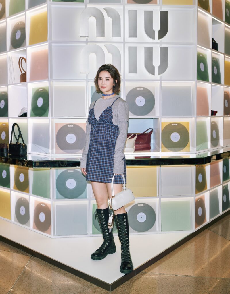 Charlene Choi shows off midriff to dispel pregnancy rumours | theHive.Asia Charlene Choi shows off midriff to dispel pregnancy rumours, CharleneChoi, ElvisLam, theHive.Asia, charlene dress