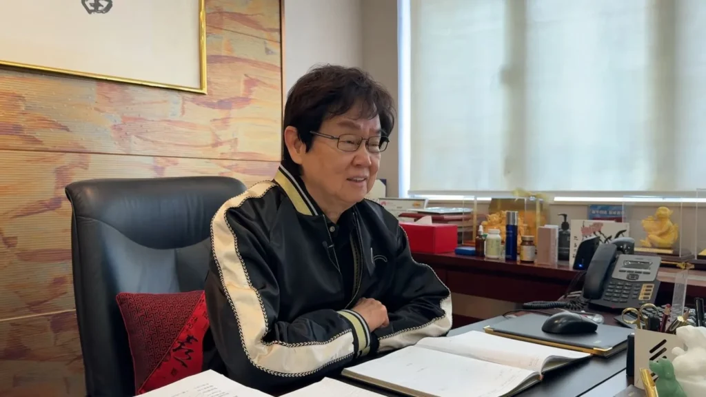 Raymond Wong gets early release from jail? | theHive.Asia Raymond Wong gets early release from jail?, , theHive.Asia, Raymond2