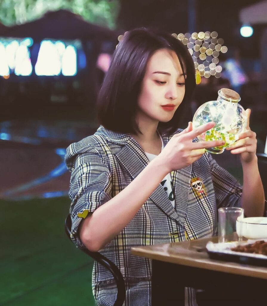 Zheng Shuang reappears on social media to share health status | theHive.Asia Zheng Shuang reappears on social media to share health status, ZhengShuang, theHive.Asia, SnapInsta.to 640277600 18567570901036015 8584243172620406359 n