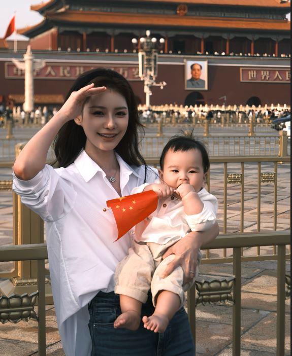 Wang Xiaofei’s wife feels no pressure to have a second child, for now | theHive.Asia Wang Xiaofei’s wife feels no pressure to have a second child, for now, barbiehsu, mandyma, theHive.Asia, SnapInsta.to 830872473 18648148600031794 1921763493546945424 n 2
