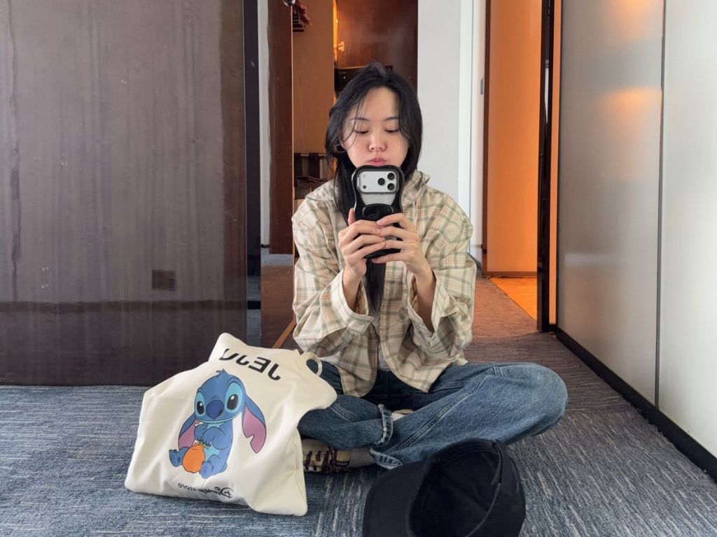 Zheng Shuang reappears on social media to share health status