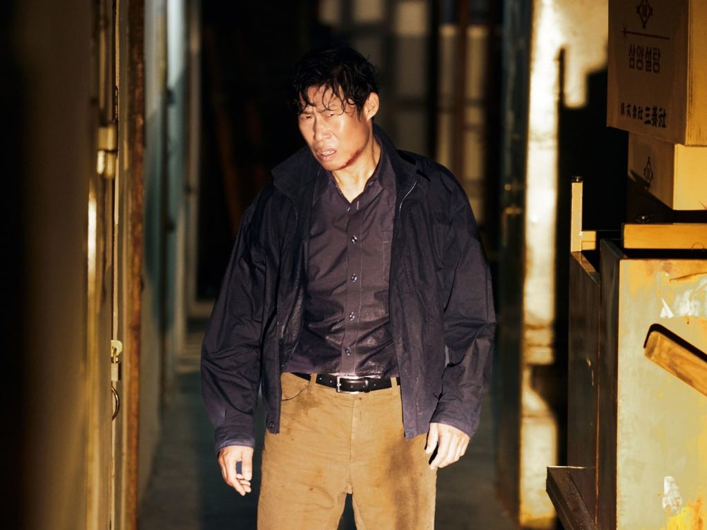 Yoo Hae-jin targeted by boycotters angered by controversies surrounding “The Assassin(s)”