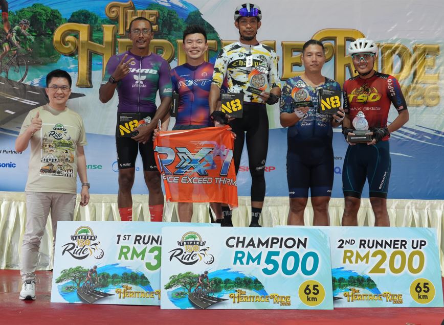 2,200 cyclists roll through Taiping for The Heritage Ride 2026 | theHive.Asia 2,200 cyclists roll through Taiping for The Heritage Ride 2026, HeritageRideTaiping, Taiping, theHive.Asia, YB Wong Kah Woh left with winners